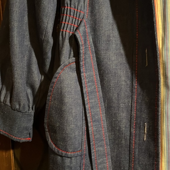 Vintage 1980’s denim cinched waist long jacket with functional pockets/tie-waist - Picture 7 of 13
